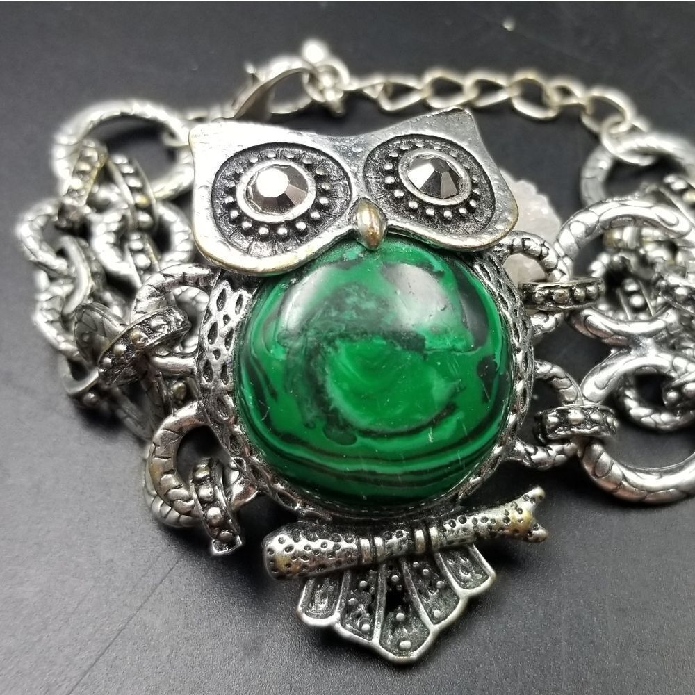 Owl colony green swirl mystic bracelet. B421